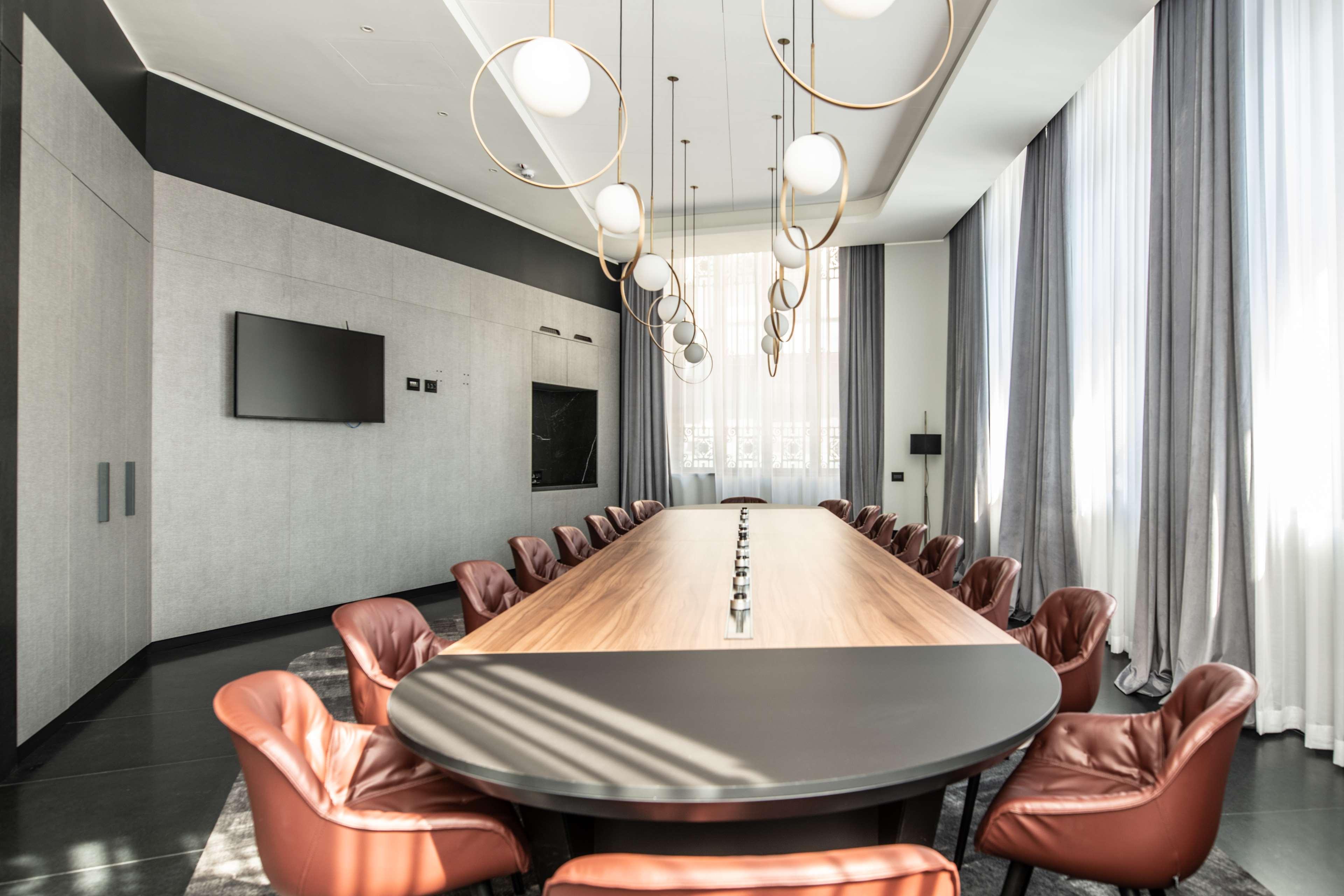 Radisson Collection Hotel, Palazzo Touring Club Милан Экстерьер фото Boardroom